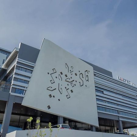 Luwansa Hotel And Convention Center Manado Zewnętrze zdjęcie