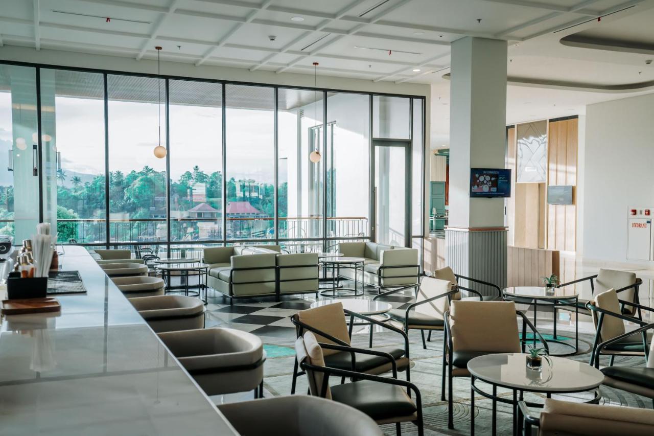 Luwansa Hotel And Convention Center Manado Zewnętrze zdjęcie