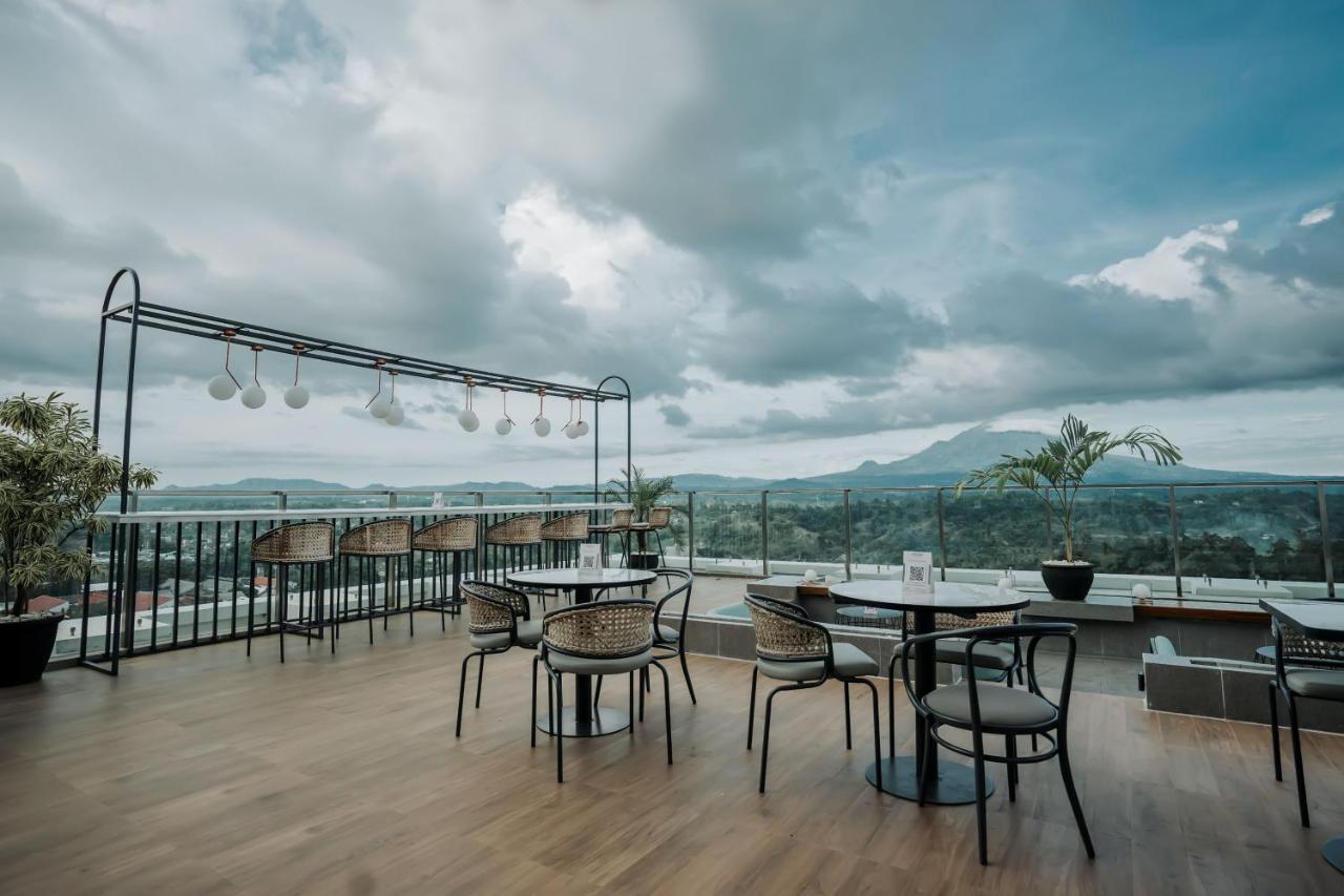 Luwansa Hotel And Convention Center Manado Zewnętrze zdjęcie