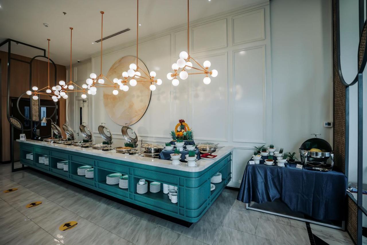 Luwansa Hotel And Convention Center Manado Zewnętrze zdjęcie
