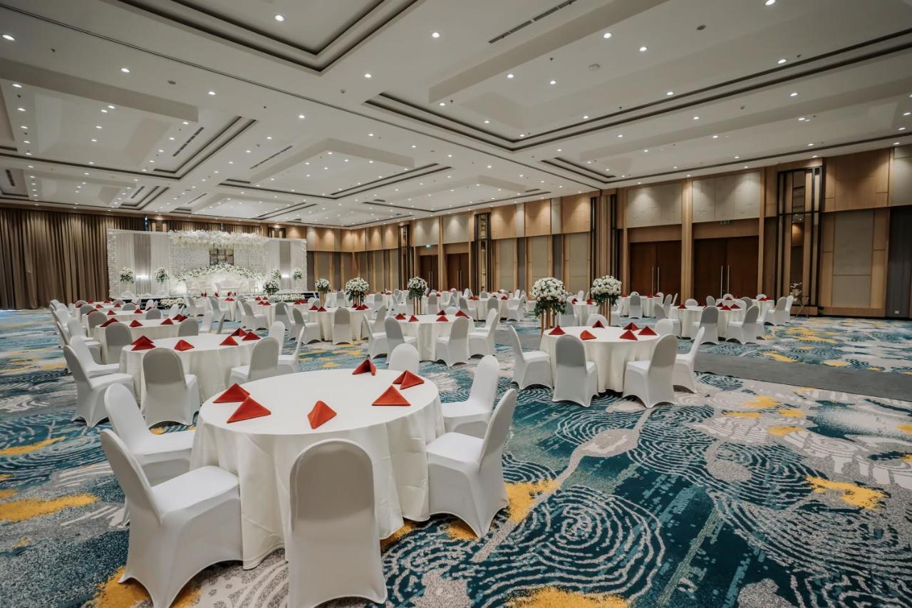 Luwansa Hotel And Convention Center Manado Zewnętrze zdjęcie