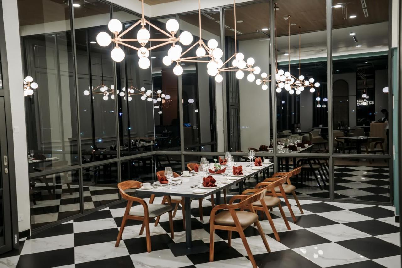 Luwansa Hotel And Convention Center Manado Zewnętrze zdjęcie